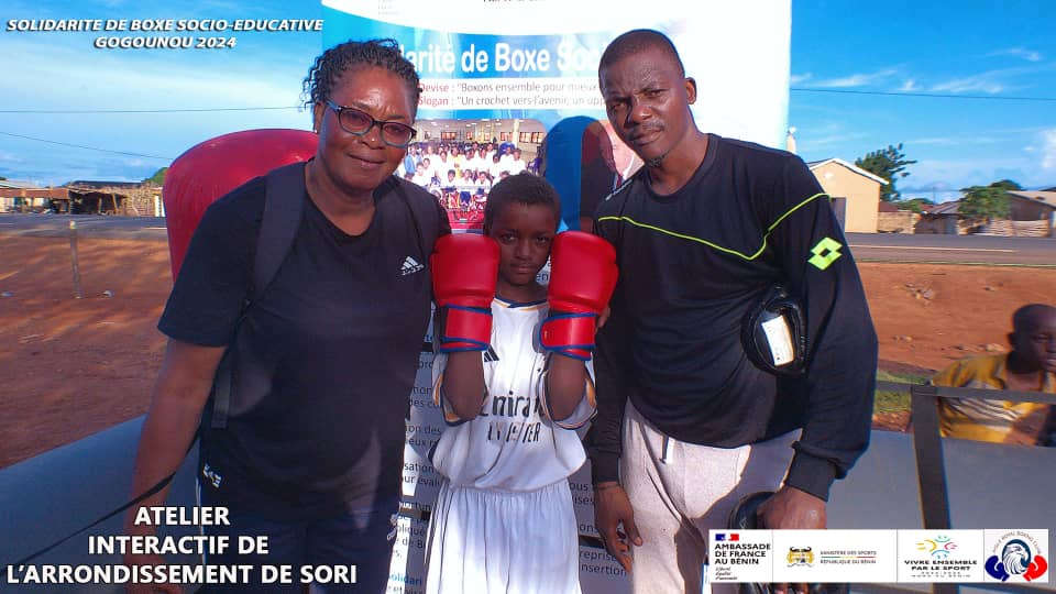 Activités interactives menées sur l'esplanade du Bureau d'arrondissement de SORI